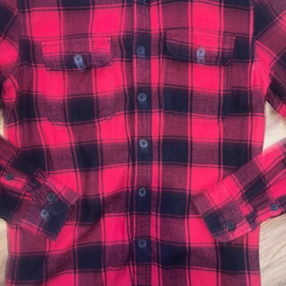Red Black Plaid Flannel Shirt Button Front Long Sleeve Size Small - Picture 2 of 9
